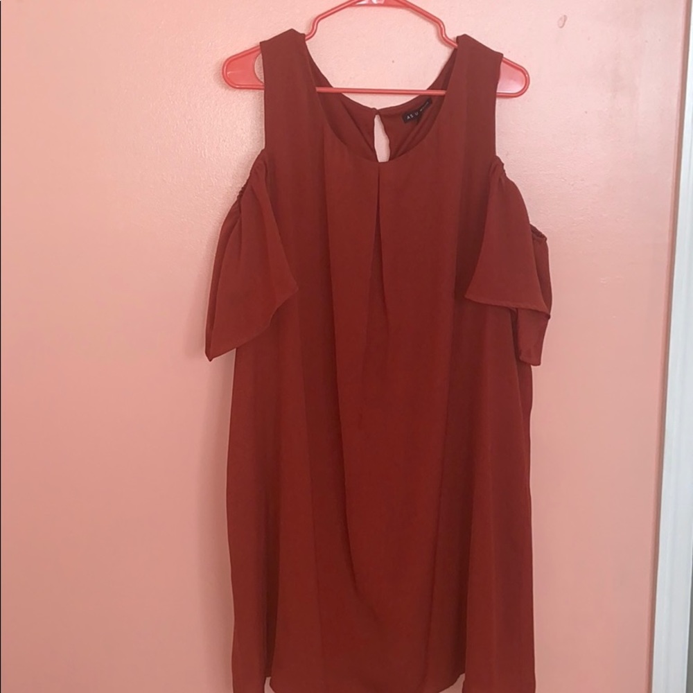 On/off shoulder dress